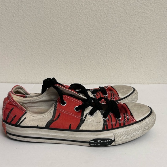 CONVERSE DR. SEUSS CAT IN THE HAT SIZE 3 YOUTH Chuck Taylor UNISEX - Picture 3 of 8